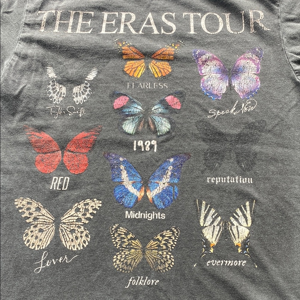 SOLD Taylor Swift The Eras Tour Graphic T-Shirt - size small - Picture 2 of 7